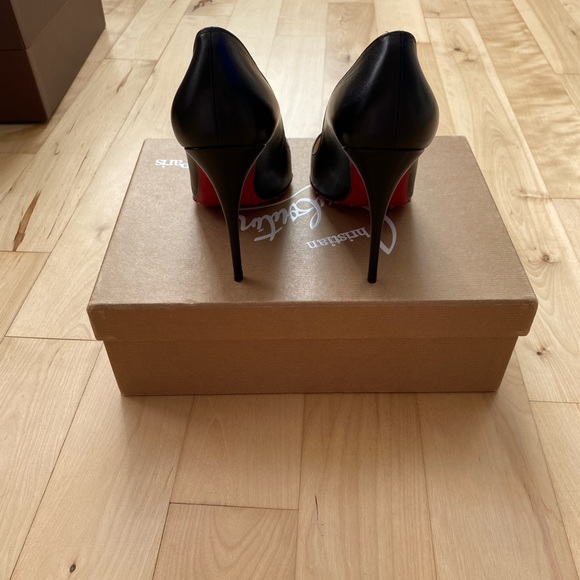Louboutin So Kate - Picture 2 of 4